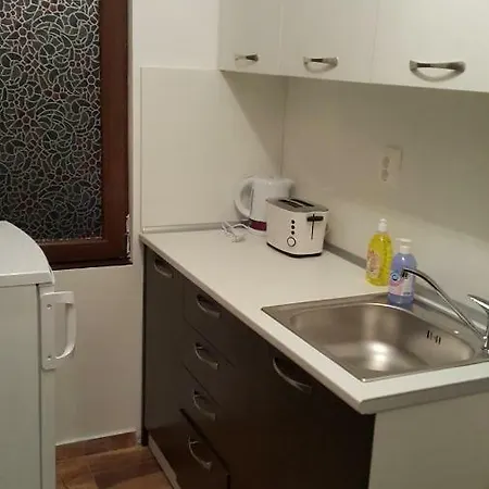 Guest Old Captain Hostel Burgas City