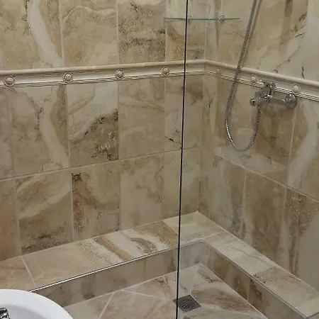 Guest Old Captain Hostel *