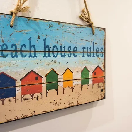 Guest Old Captain Hostel