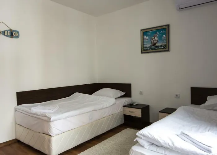 Guest Old Captain بيت شباب