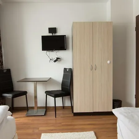 Vandrarhem Guest Old Captain *